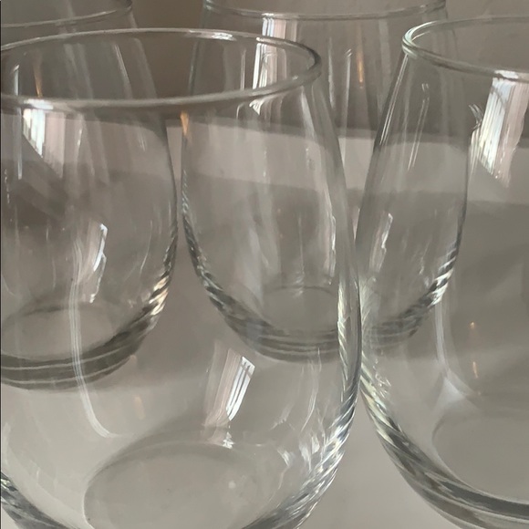 3/$30 🌻 Stemless Wine Glasses - Picture 2 of 3